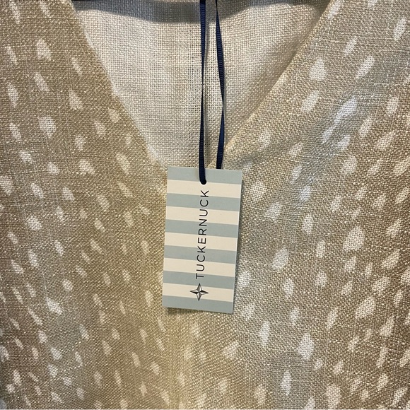 NWT Tuckernuck size Medium fawn print top with 3/4 length sleeves, Never Worn - Picture 4 of 14